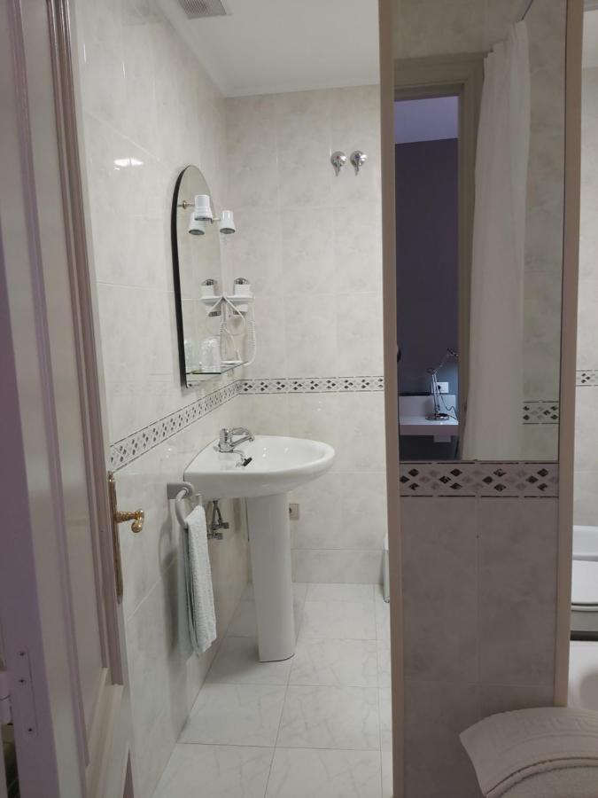 Hostal O Forno Porto do Barqueiro Phòng bức ảnh